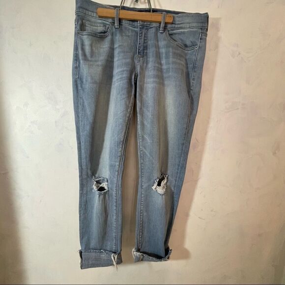 Lucky brand distressed broken in light wash jeans Charlie Skinny size 8… - Picture 8 of 9